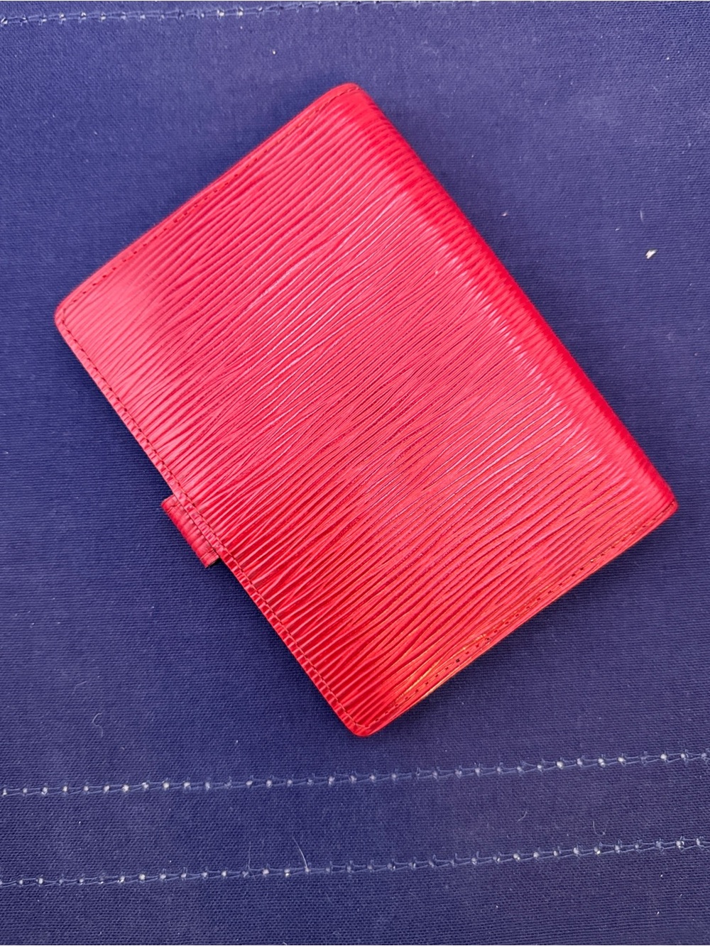 AUTHENTIC Louis Vuitton Agenda. Red. - Picture 2 of 16